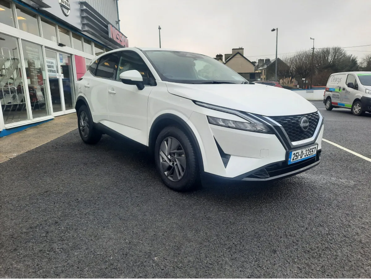 Nissan Qashqai ** VAN ** 1.3 HYB SV   €26995 + VAT - Image 2