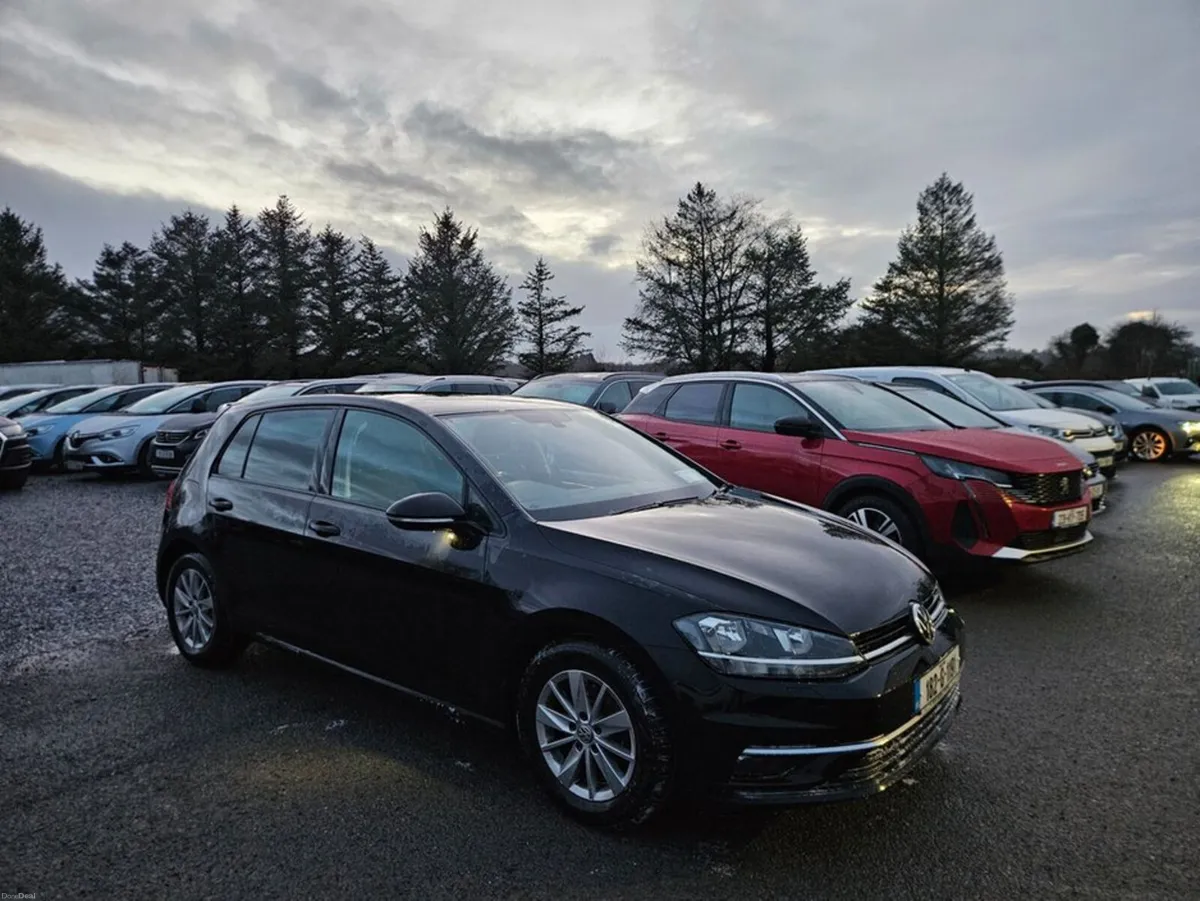Volkswagen Golf Highline 1.0tsi M6F 110HP 5DR - Image 1