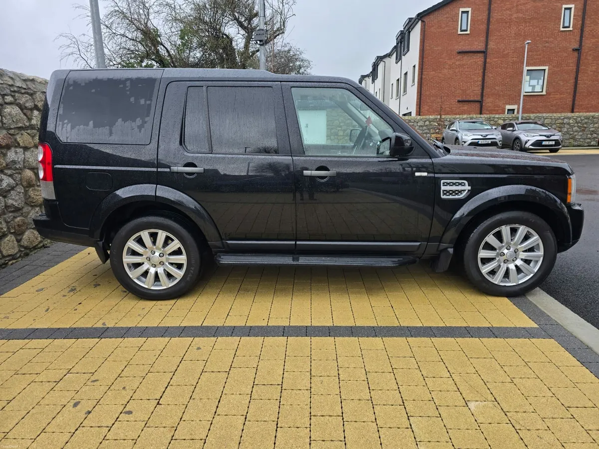 Land Rover Discovery DOE 1-27 TAX €333 - Image 2