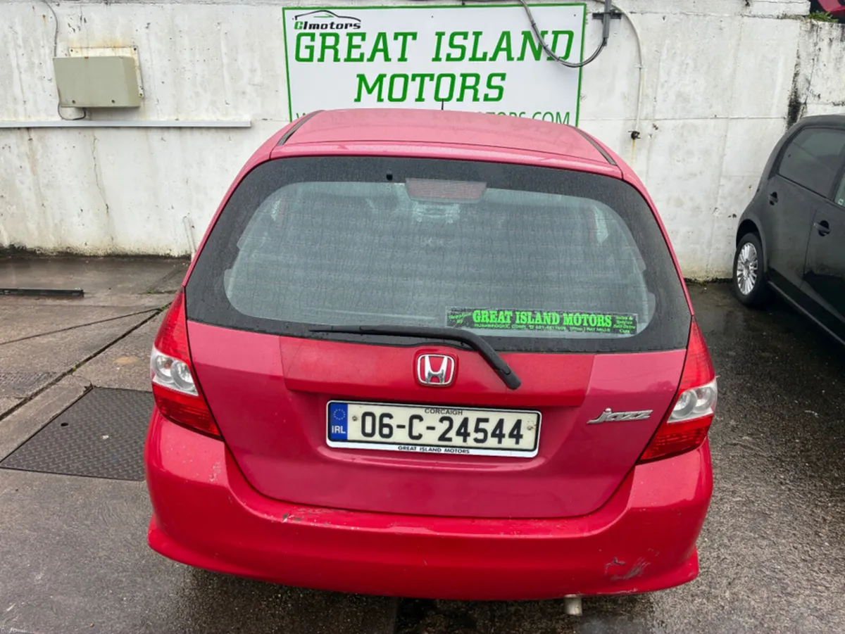 Honda Jazz 1.2 SPORT 5DR S COOL - Image 3