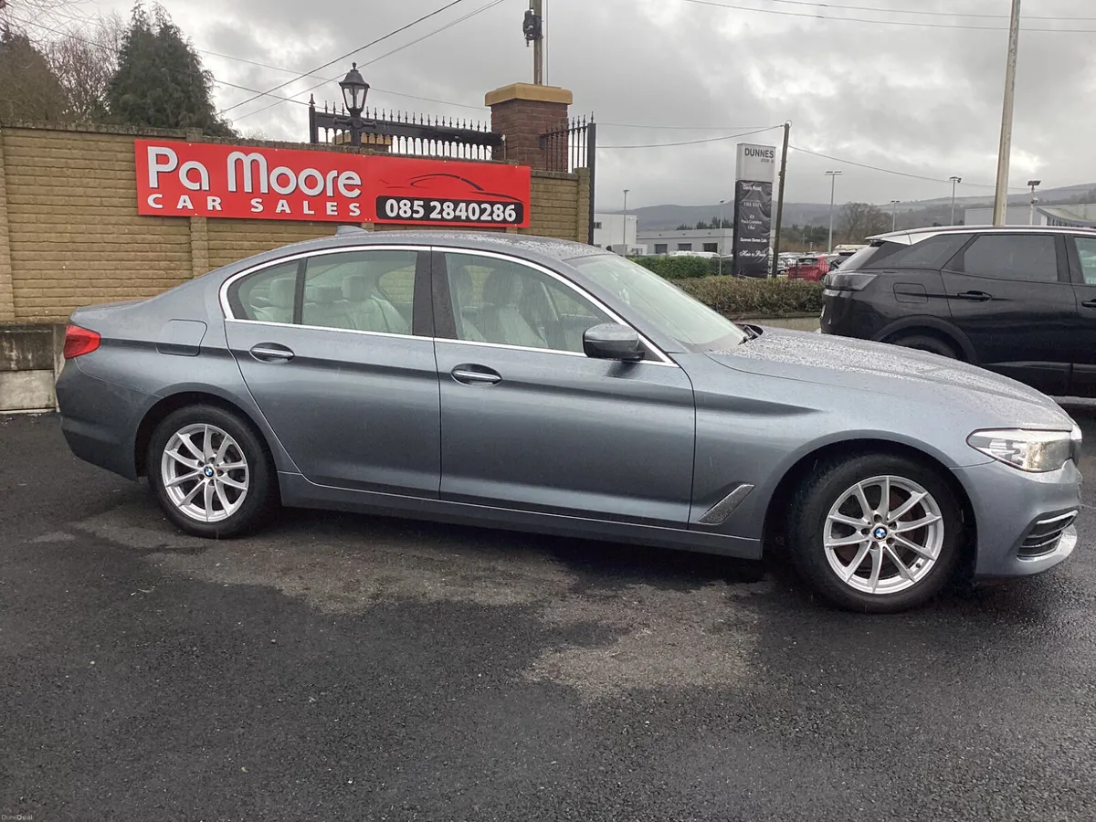 BMW 5-Series ** AUTOMATIC * SAT NAV - Image 3