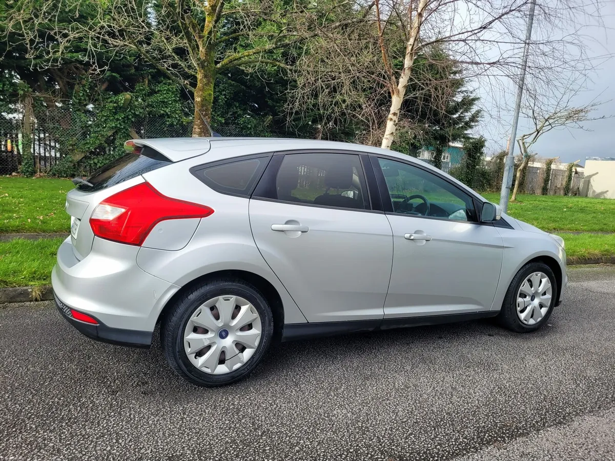 SPOTLESS 2011 FORD FOCUS NEW SHAPE NCT/TAXED. - Image 4
