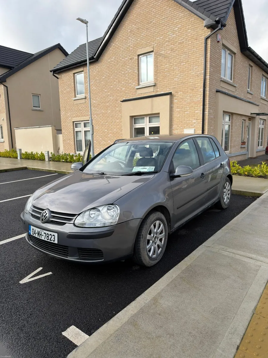 Volkswagen Golf 2004 - Image 1