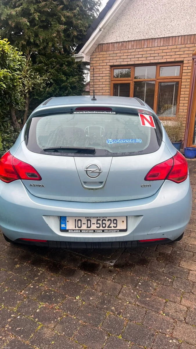 Opel Astra 2010 1.7 CDTI - Image 2