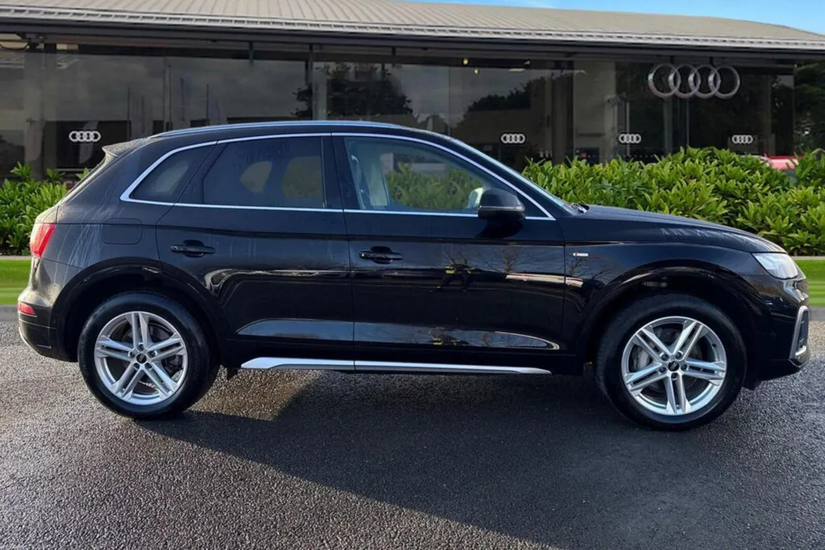 Audi q5 ***Hybrid*** - Image 3