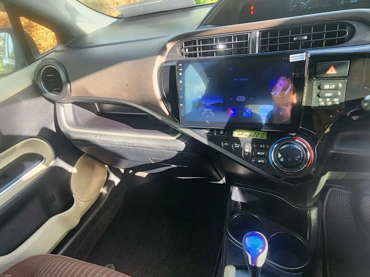 TOYOTA AQUA 2014 AUTOMATIC - Image 4