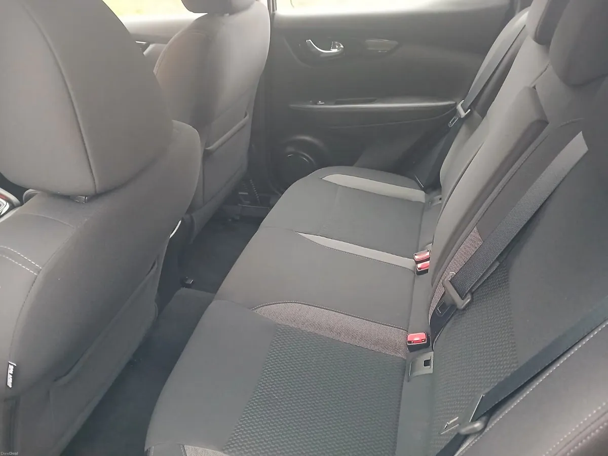 Nissan qashqai accenta 1.5 dsl 23000miles - Image 3