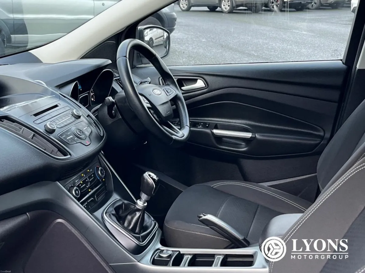 Ford Kuga 1.5TDCi 120PS FWD Titanium - Image 4