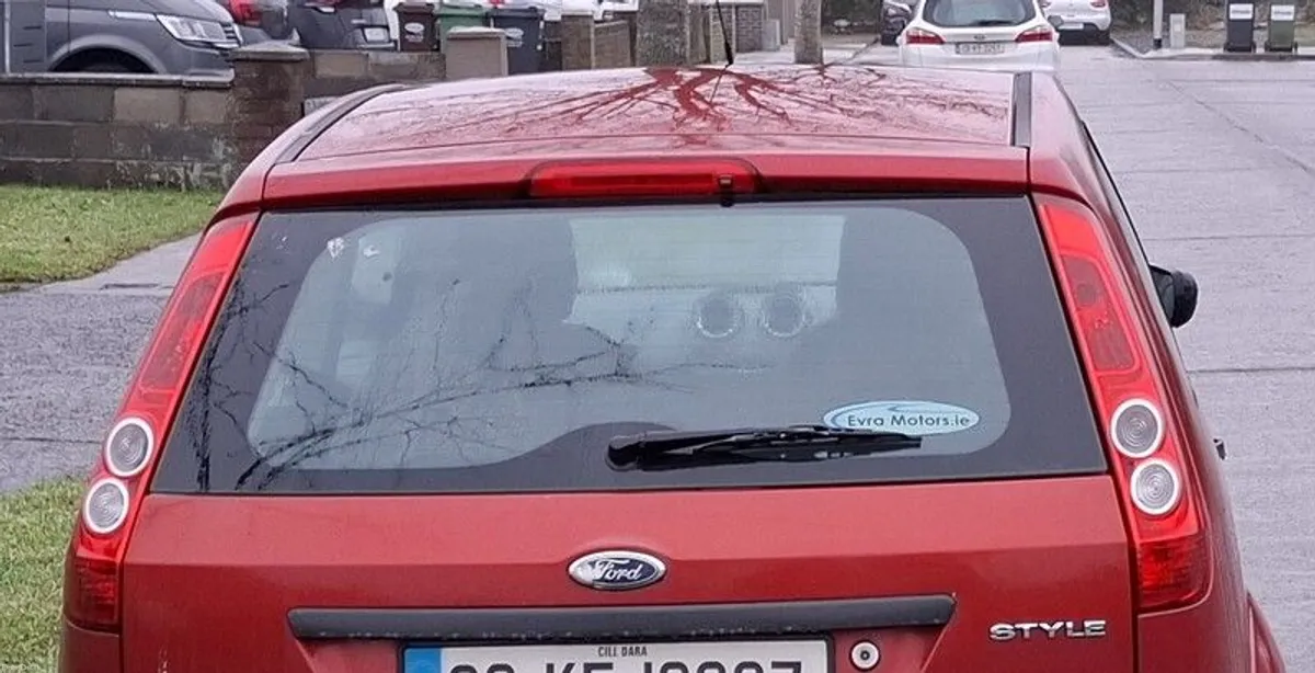 2006 Ford Fiesta - Image 3