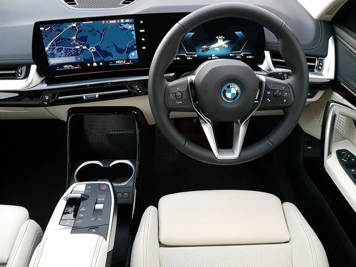BMW iX1 iX1 eDrive20 xLine - Image 5