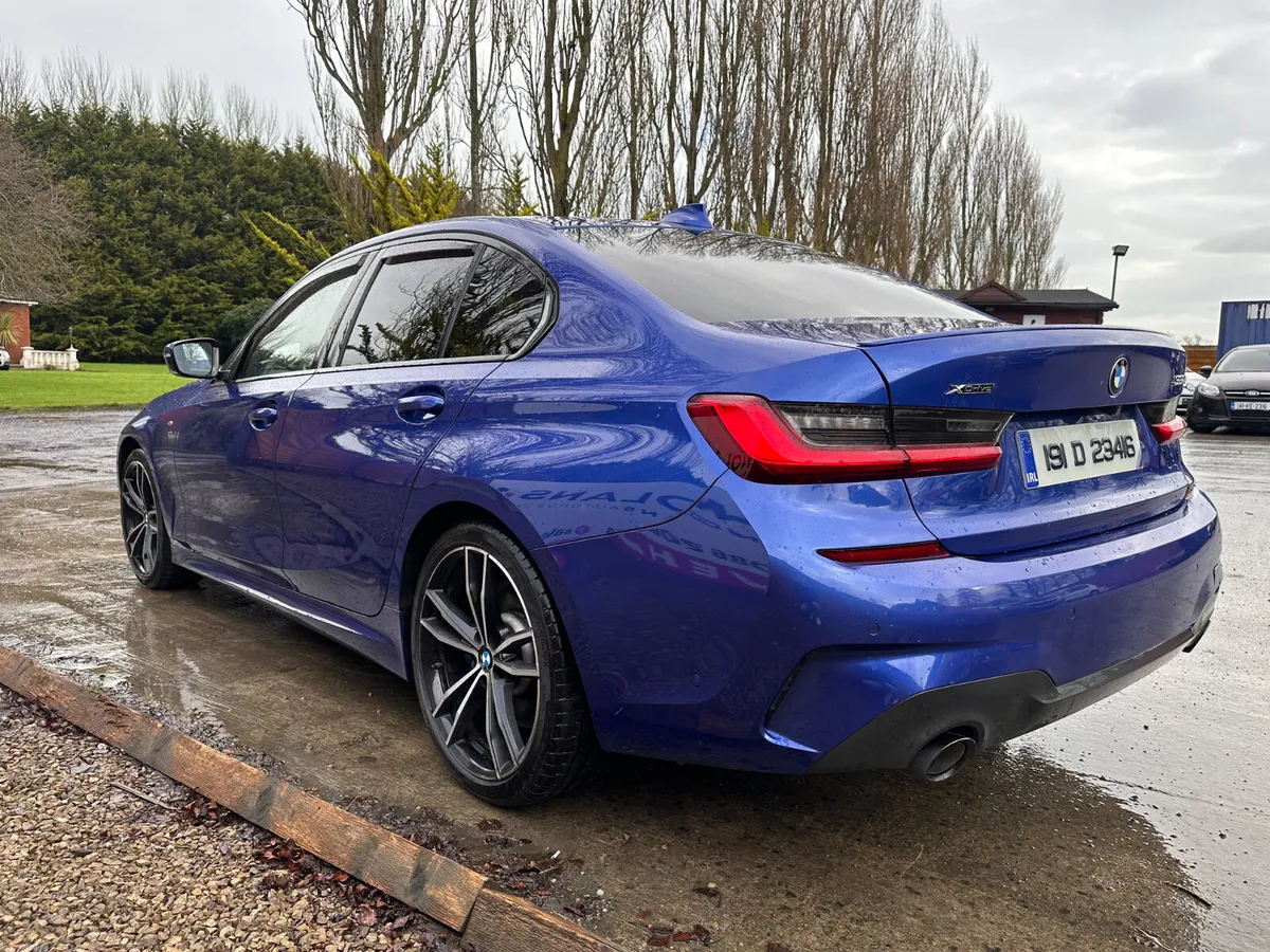 BMW 3-Series 2019 M SPORT - Image 4