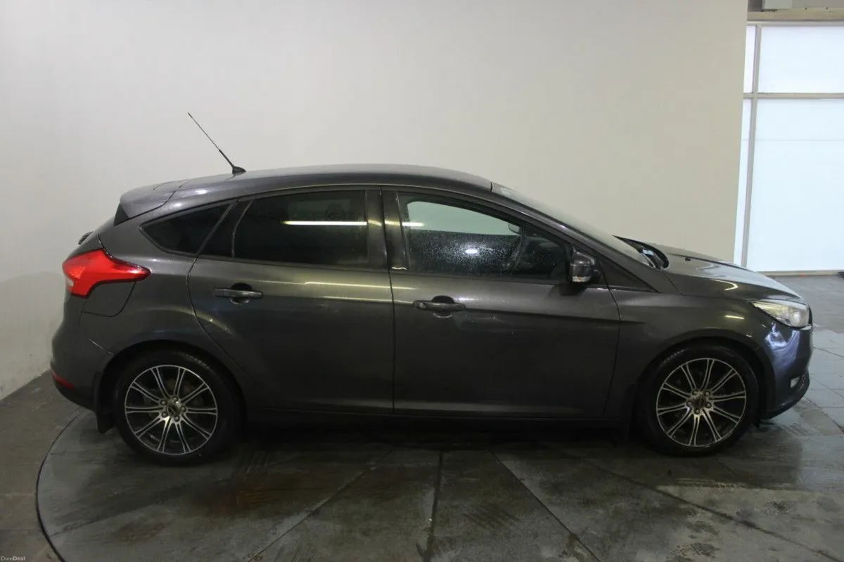 Ford Focus 1.5 TDCi 95PS Style - TENDER 34 - Image 3
