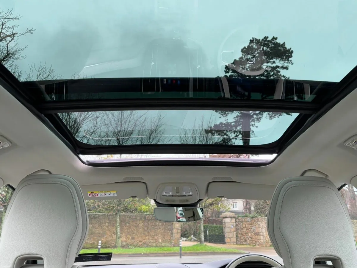 Volvo XC60 BLONDE LEATHER PLUS BRIGHT T6 RECHARGE - Image 3