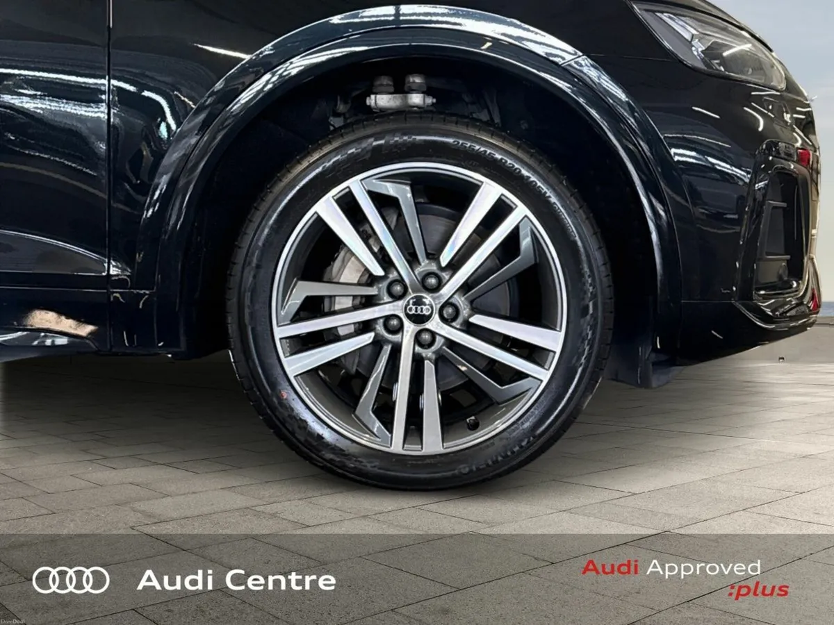 Audi Q5 50 TFSI e 299HP S tronic quattro S Line - Image 3