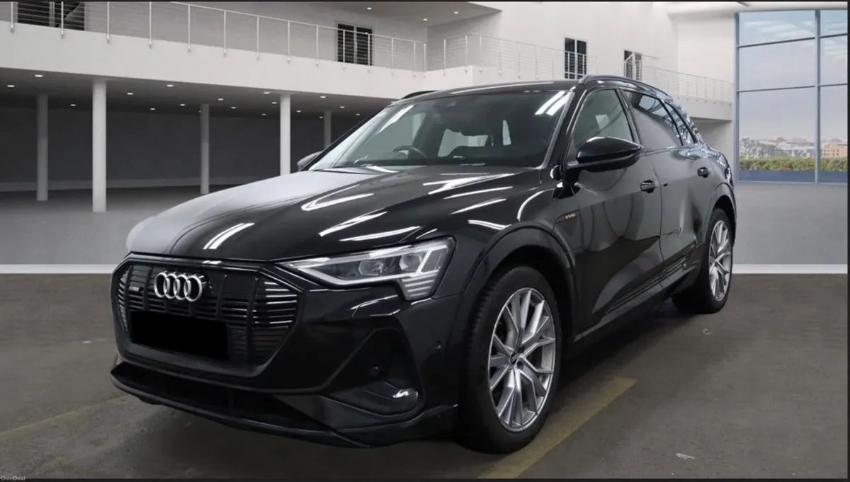 AUDI E-TRON BLACK EDITION 55 Q QUATTRO / HIGH SPEC - Image 4