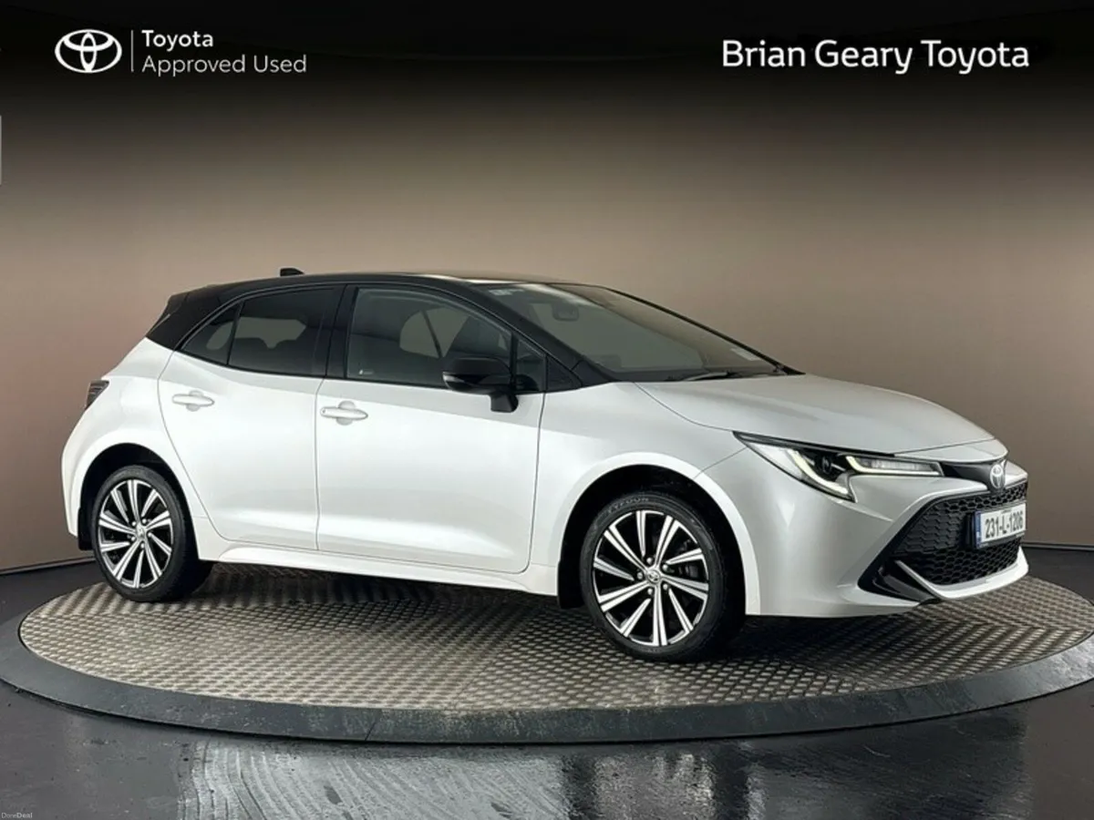 Toyota Corolla HYBRID LUNA SPORT H/B - Image 1