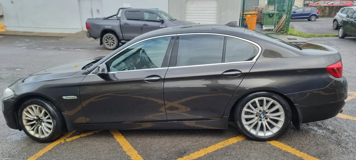 BMW 5-Series 2015 - Image 3