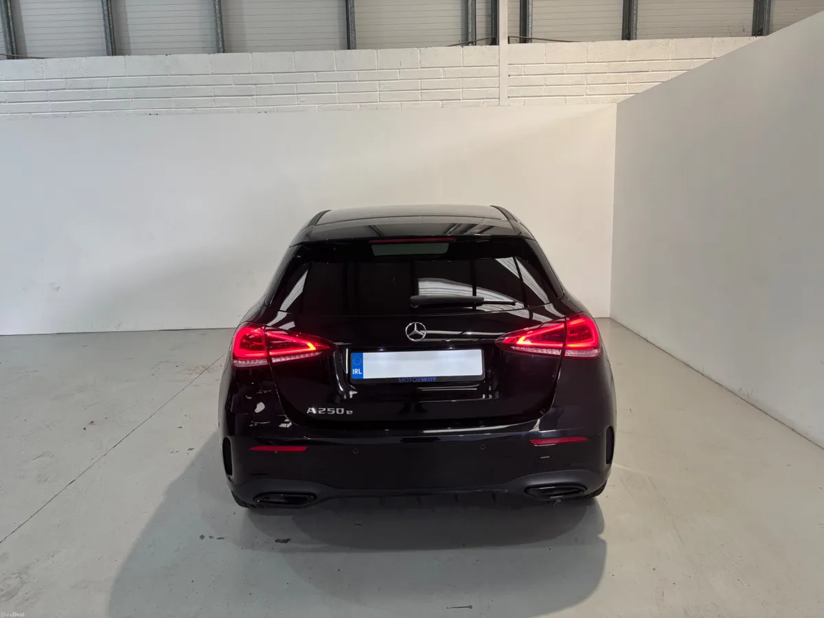 2022 Mercedes A-Class Black Edition - Image 4