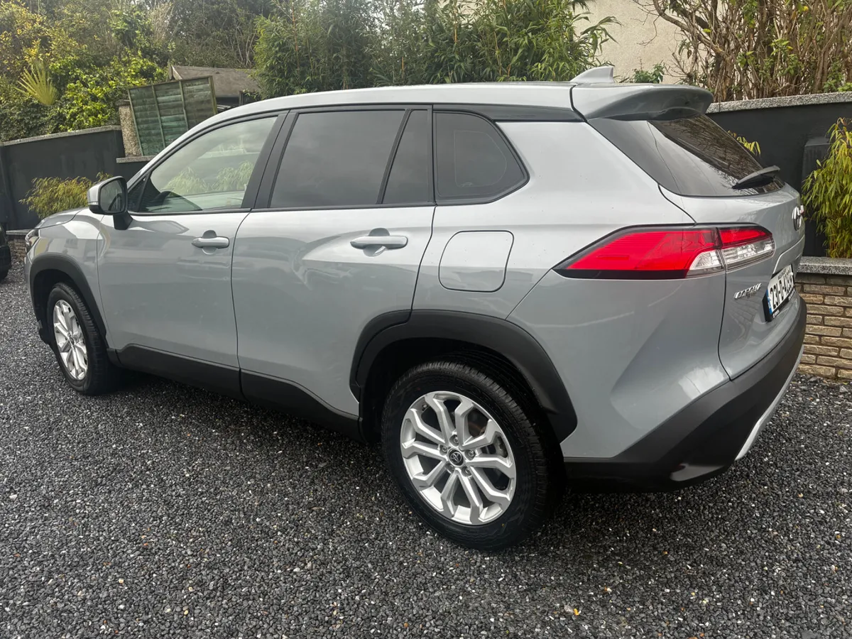 Toyota Corolla Cross 2023 Hybrid Automatic - Image 2