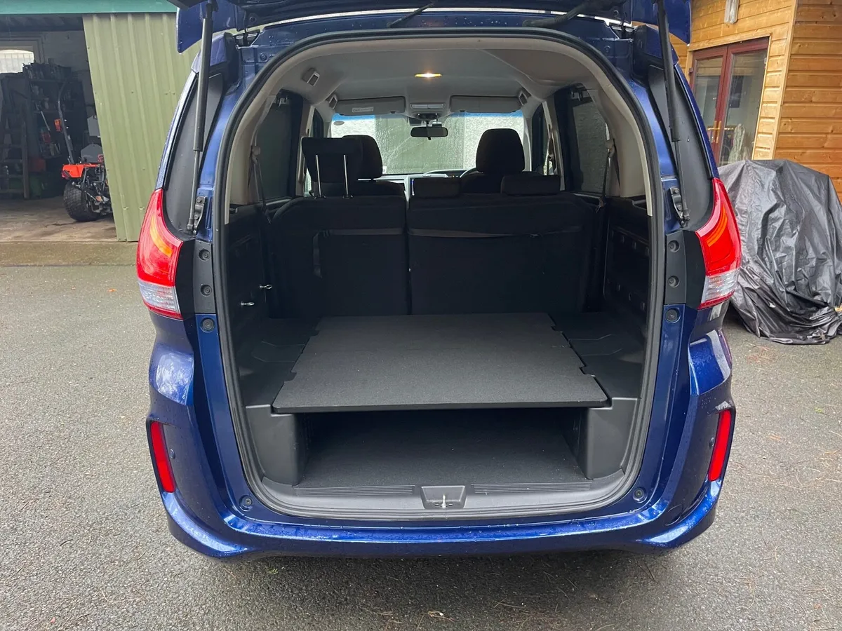 Honda Freed+ 4WD Hybrid - Image 3