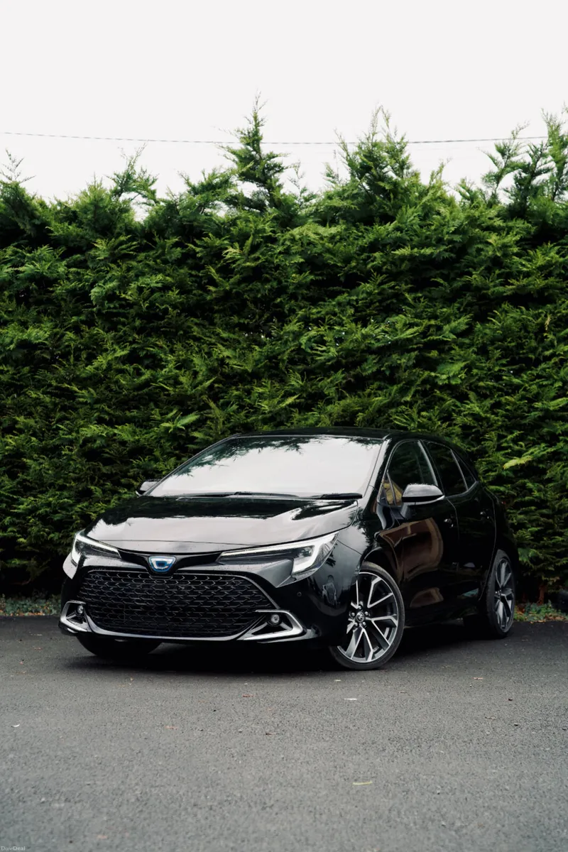 🌟Toyota Corolla 1.8 Hybrid 2023 with Low Mileage - Image 1