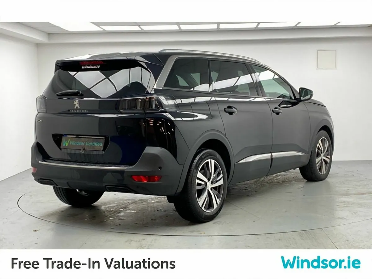 Peugeot 5008 1.2 PureTech 130bhp Allure - Image 4