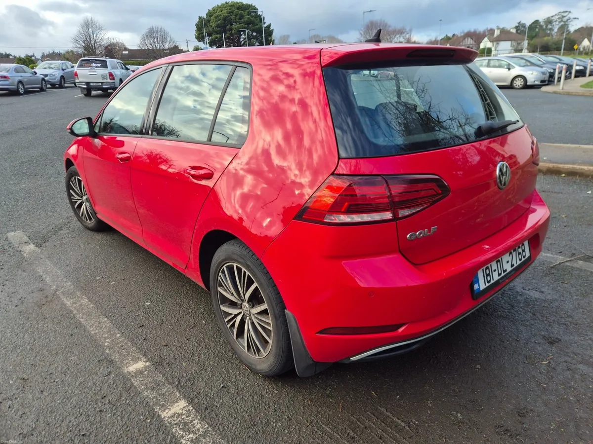 Volkswagen Golf 2018 - Image 2