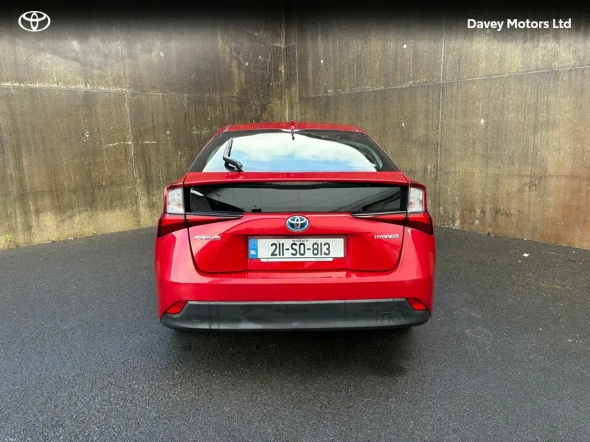 Toyota Prius LUXURY 4DR AUTO - Image 3