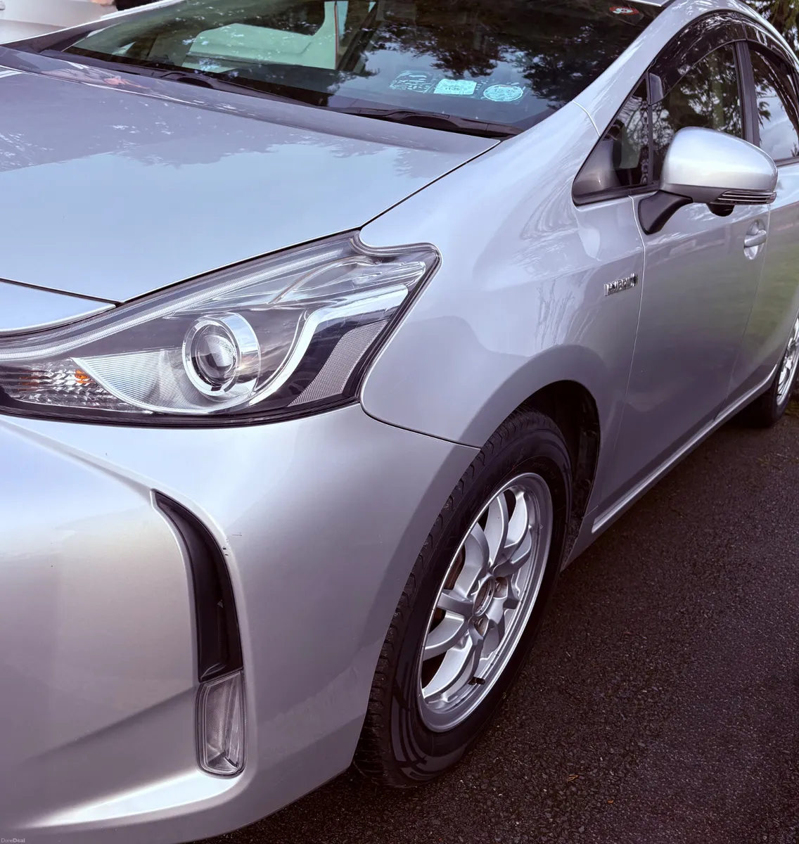 Toyota Prius 2014 - 7 Seater - Image 3