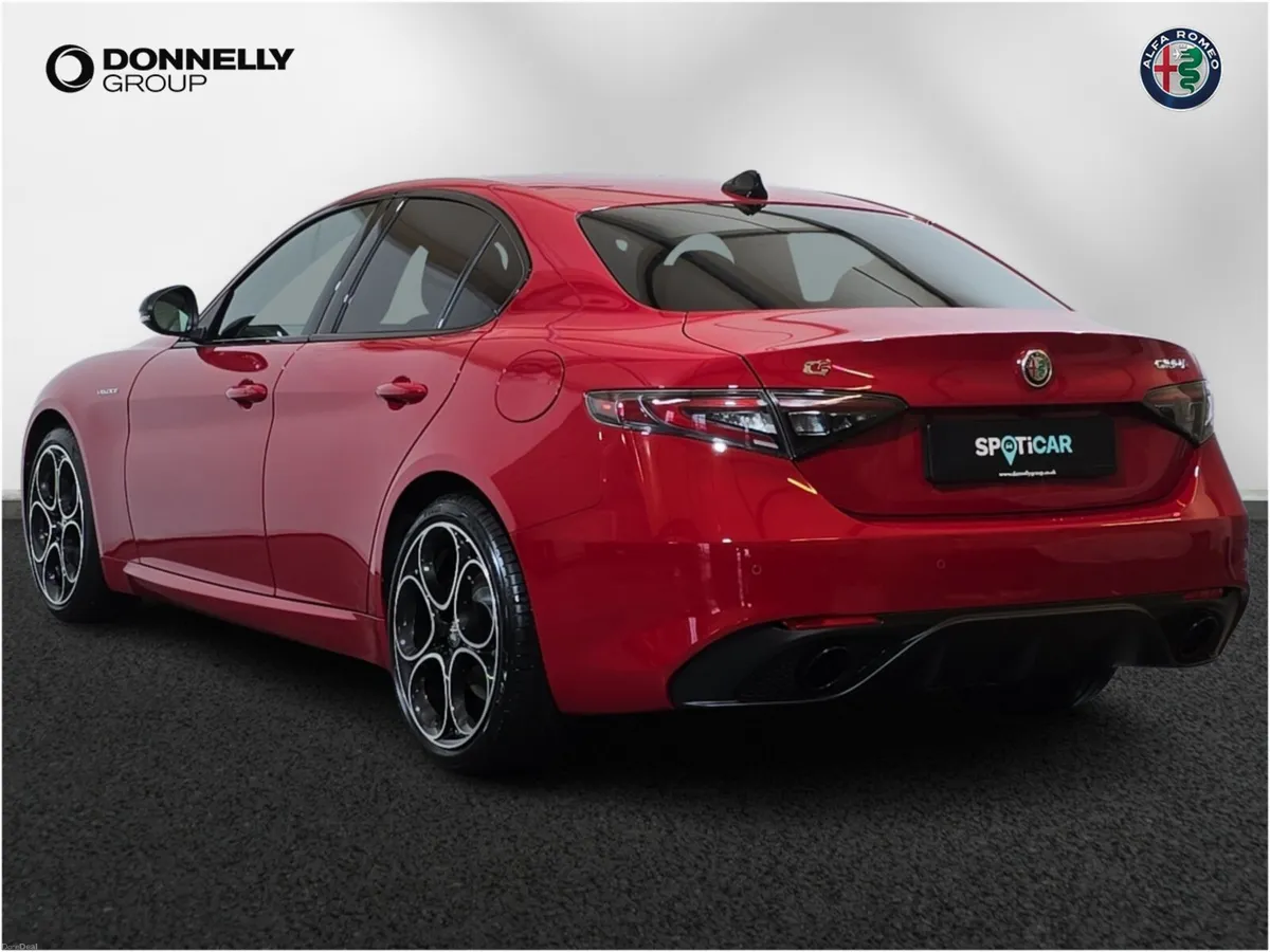 Alfa Romeo Giulia Saloon Veloce - Image 2