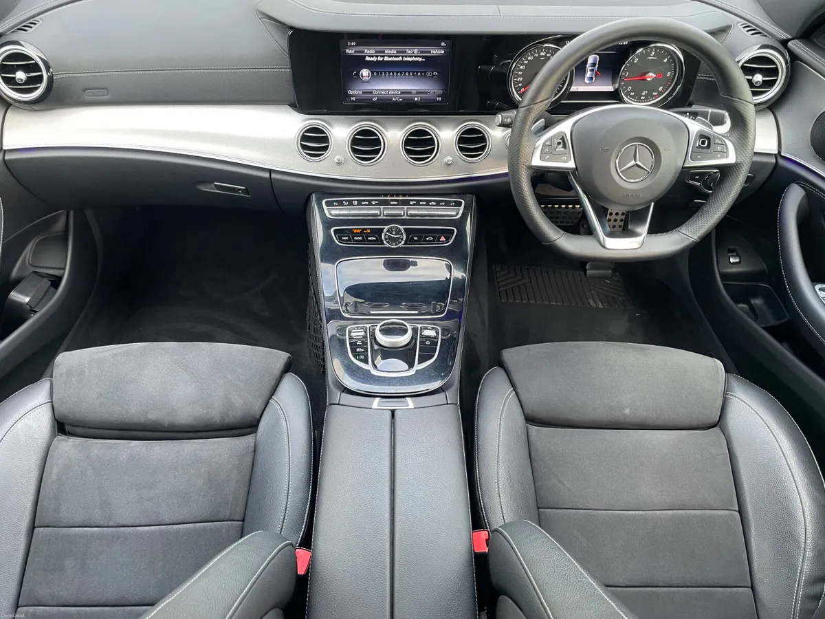 E220-AMG LINE-BLUETOOTH STREAMING-MERC HISTORY - Image 3