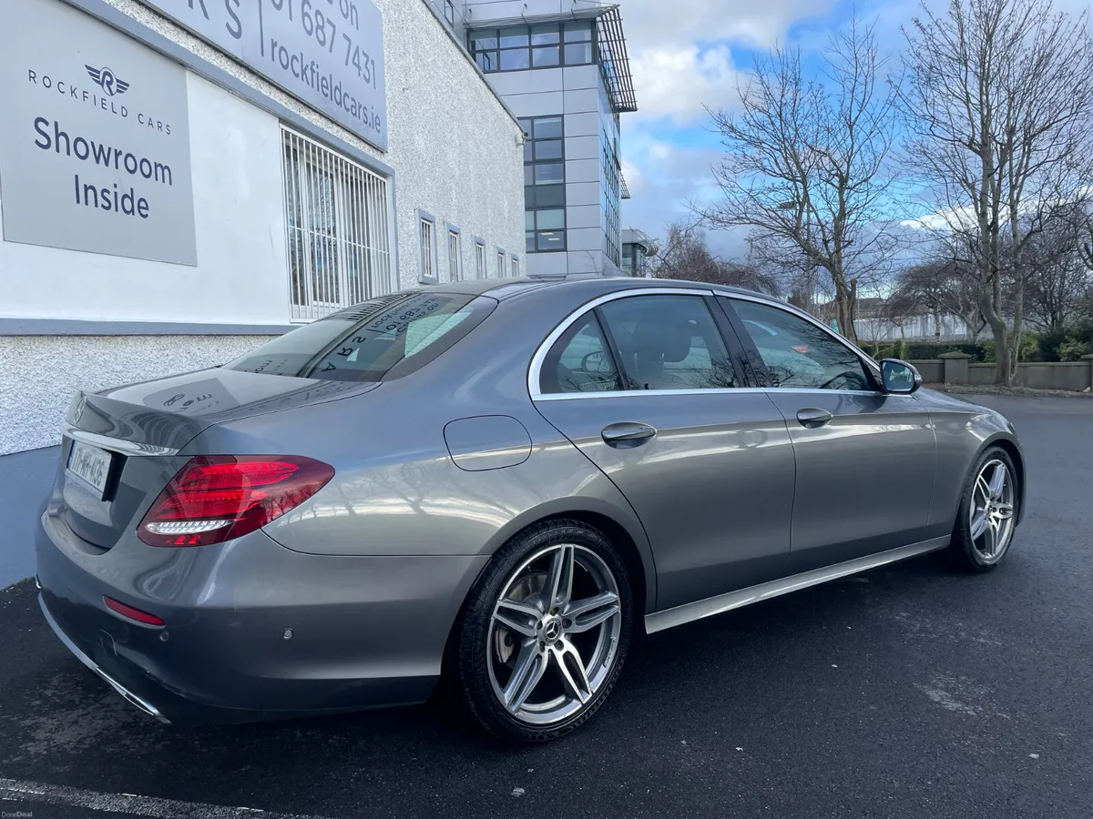 E220-AMG LINE-BLUETOOTH STREAMING-MERC HISTORY - Image 5
