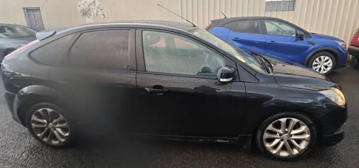 Ford Focus 2010 - Image 4