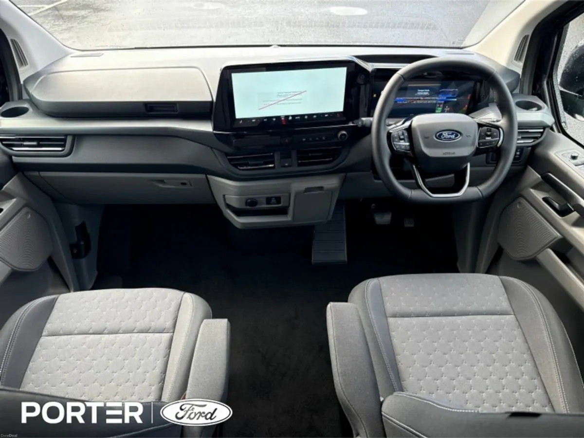 Ford Tourneo Custom *FULL EV* *8 SEATER* *370kms R - Image 3