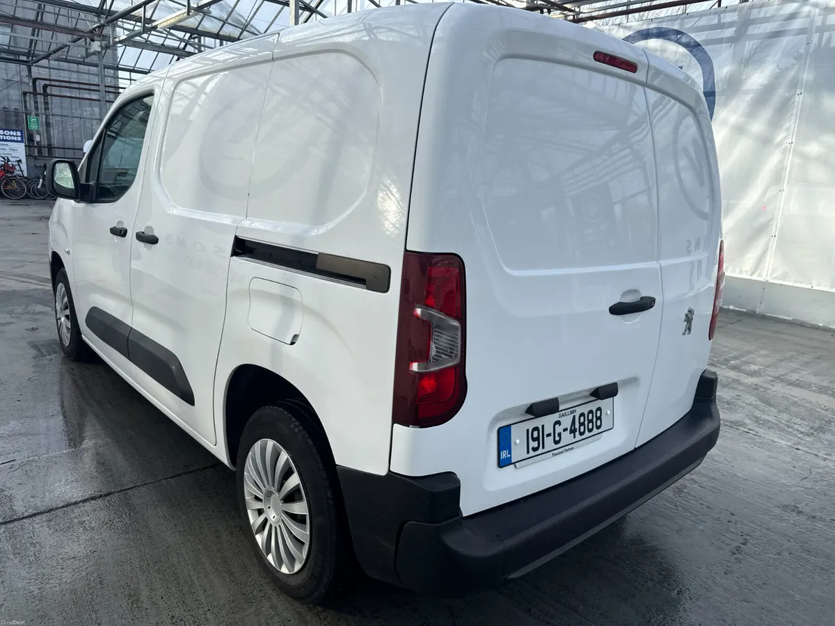 Peugeot Partner 2019 For Auction - Image 4