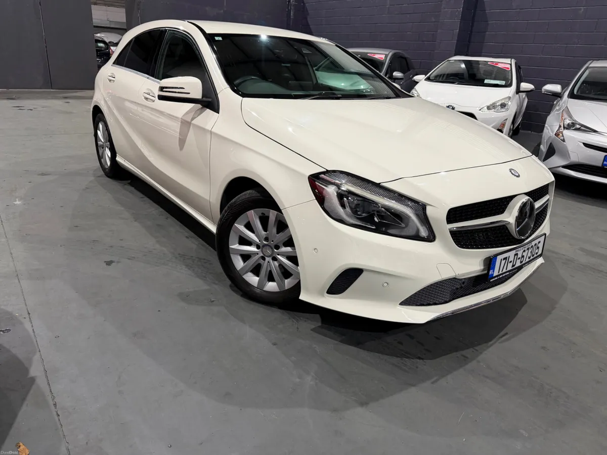 2017 Mercedes Benz A180 (TOP SPEC) - Image 4