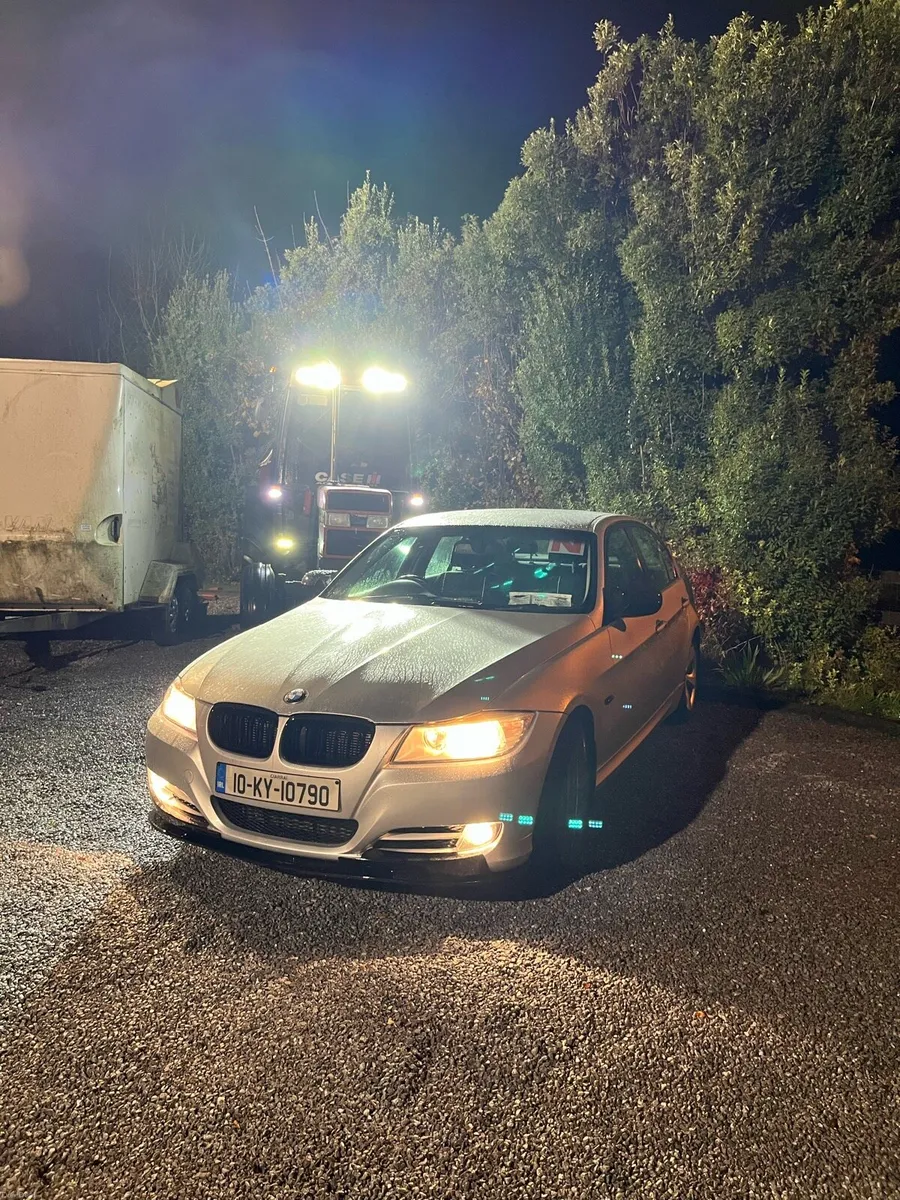 BMW 320d 165miles - Image 2