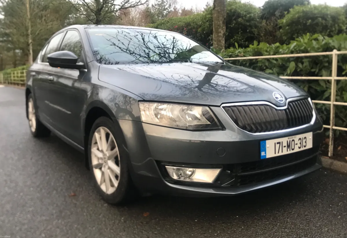 Skoda Octavia STYLE 1.6TDI 110HP Only 160kms - Image 4