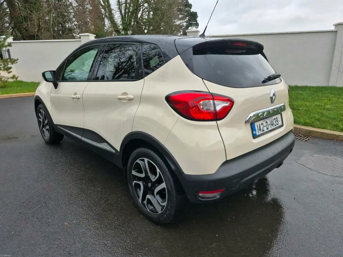RENAULT CAPTUR**LOW MILEAGE**LIKE NEW** - Image 3