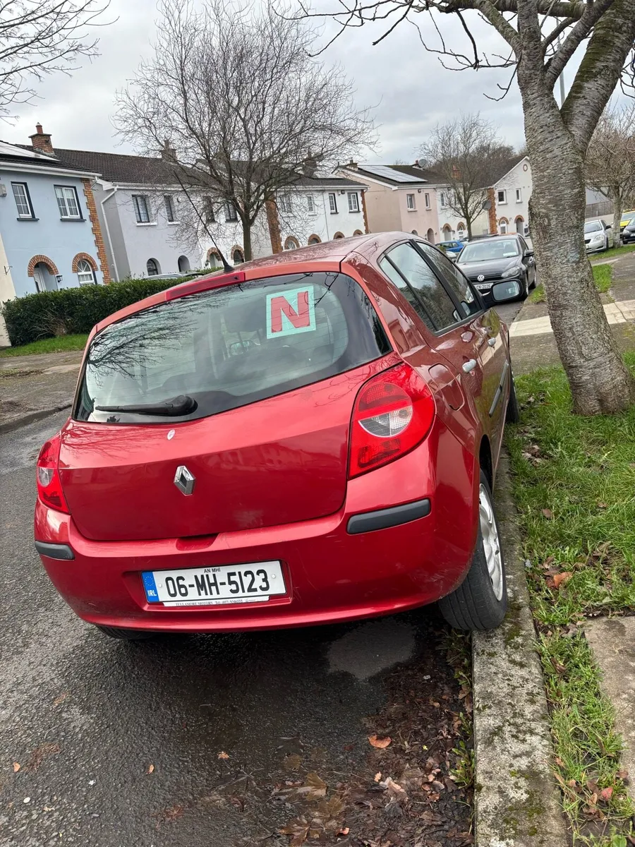 06 Renault clio - Image 2