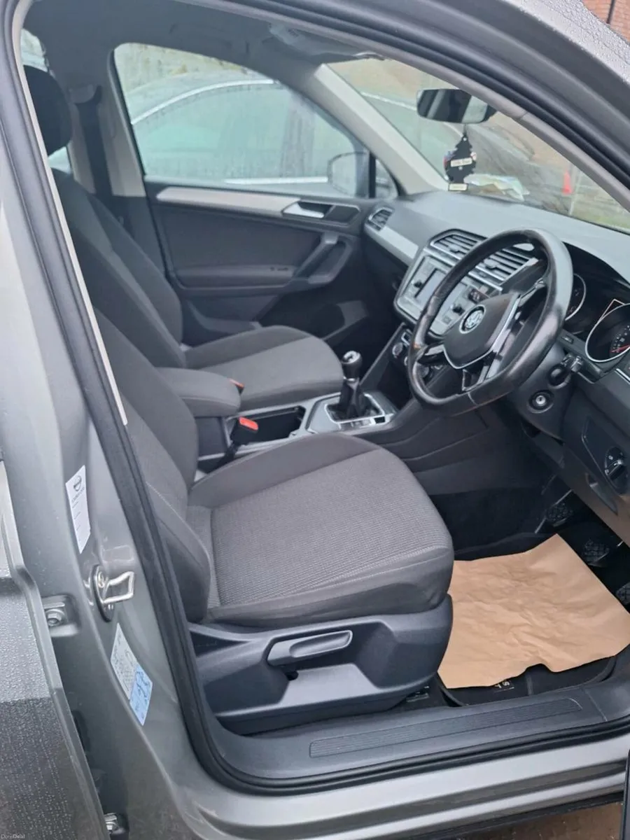 Volkswagen Tiguan 2.0 - Image 4