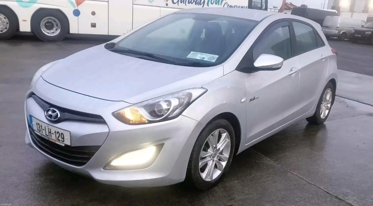 Hyiundai I30 Deluxe model - Image 1