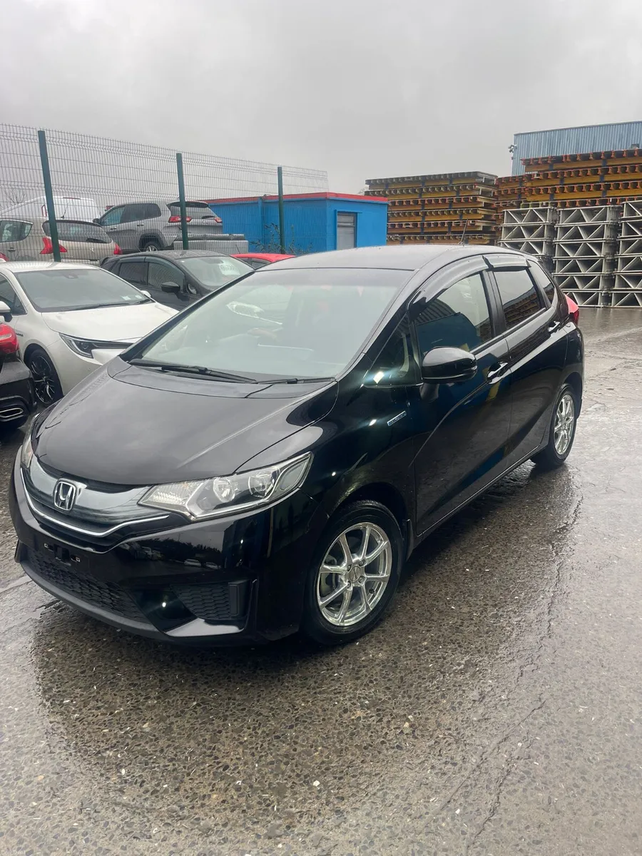 2014 Honda fit Hybrid Automatic - Image 1