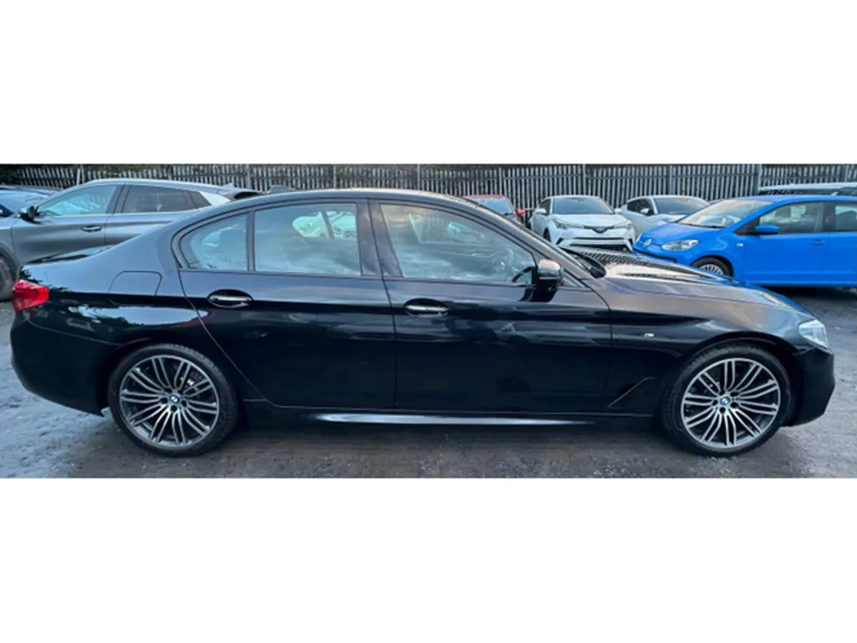 BMW 5-Series 2.0L Diesel M-SPORT Sunroof/Electric - Image 4