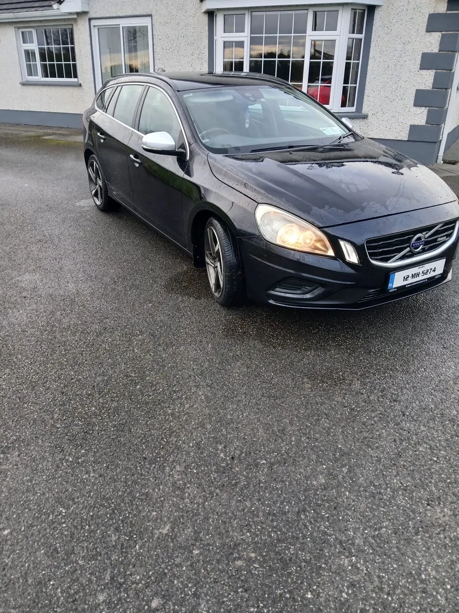 Volvo v60 €4000 - Image 1