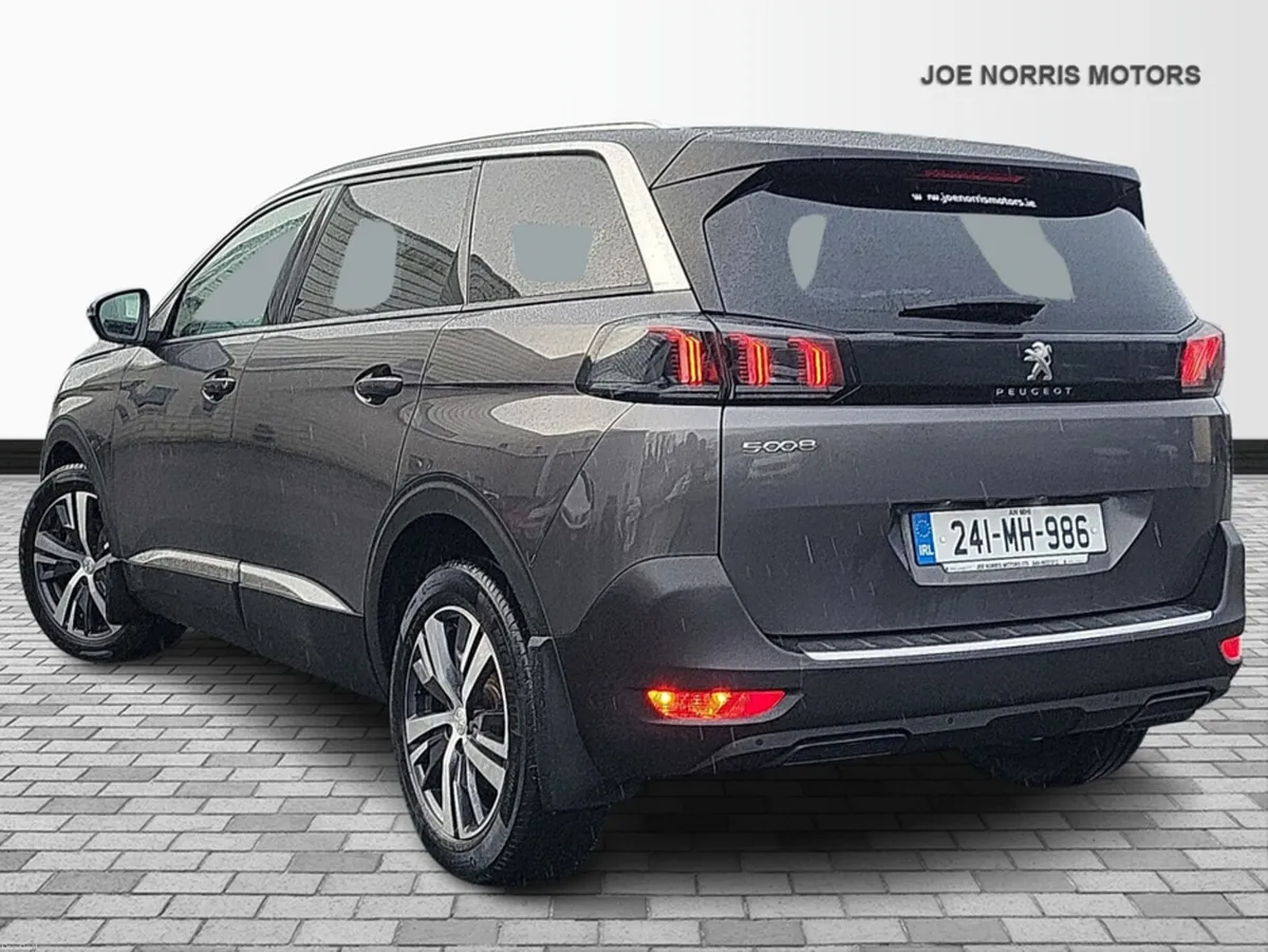 Peugeot 5008 ALLURE 1.5 BLUE HDI  Full Service His - Image 3