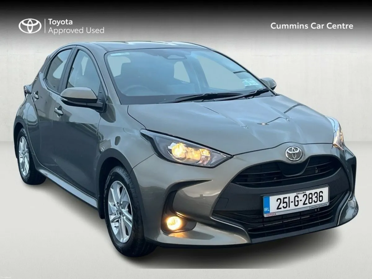 Toyota Yaris Yaris Hybrid 115 Luna - Image 1