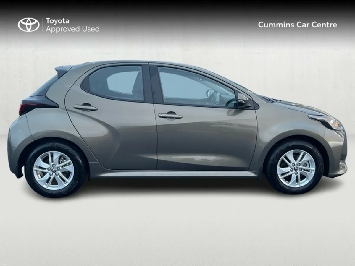Toyota Yaris Yaris Hybrid 115 Luna - Image 3