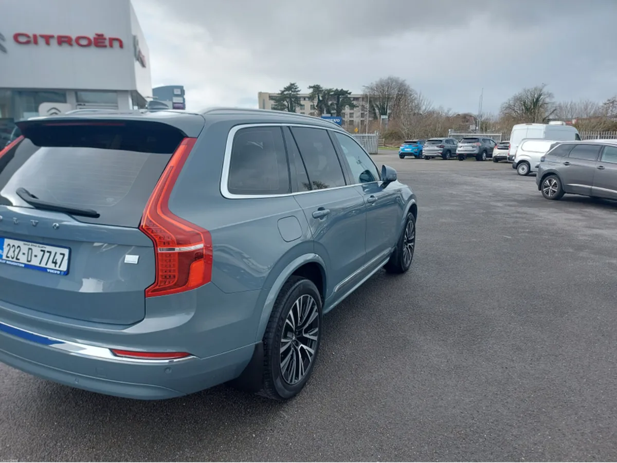 Volvo XC90 T8 PHEV CORE AWD 5DR AUTO - Image 3