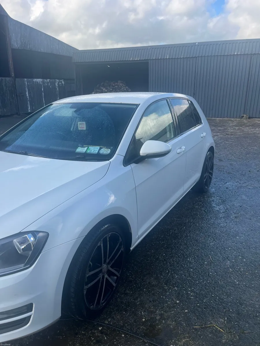Volkswagen Golf - Image 4